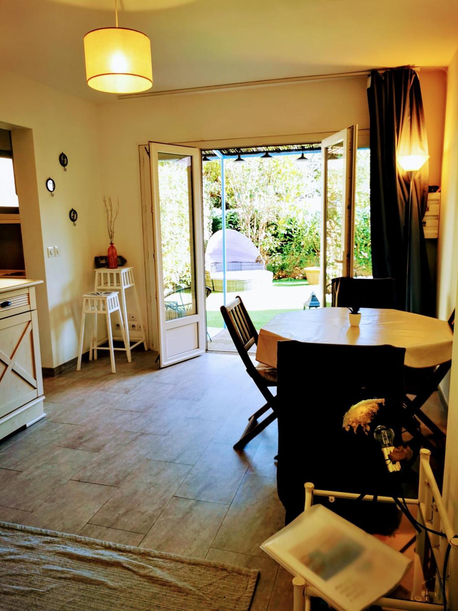 Studio Jardin Privatif 300M De La Plage Sainte-Maxime Buitenkant foto